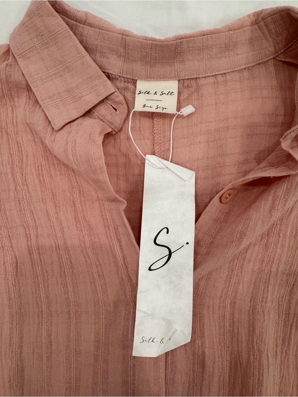 Women's Relaxed Button-Down Shirt in Dusty Pink - Picture 2 of 9